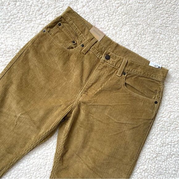 Levi’s Straight Leg Khaki Corduroy Pants NWT - Picture 3 of 8